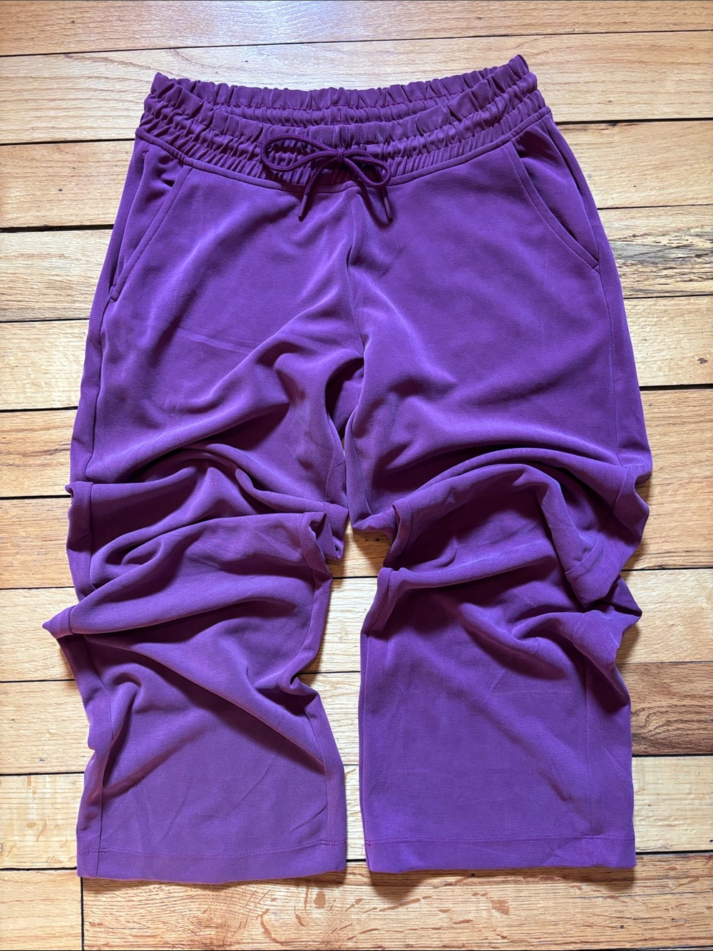 Athleta women’s Plum/ Purple Drawstring Joggers
